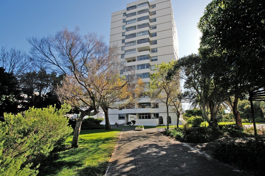 1 Bedroom Property for Sale in Claremont Upper Western Cape